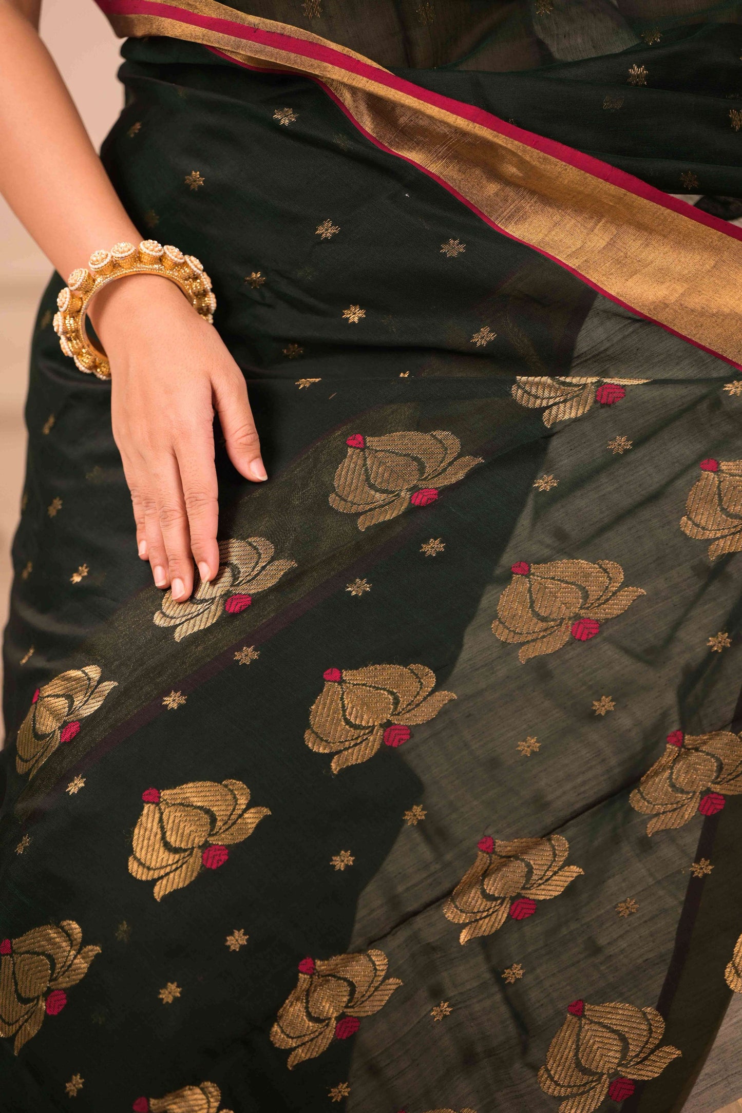 Puṣpa Gahana Chanderi Cotton Silk Saree