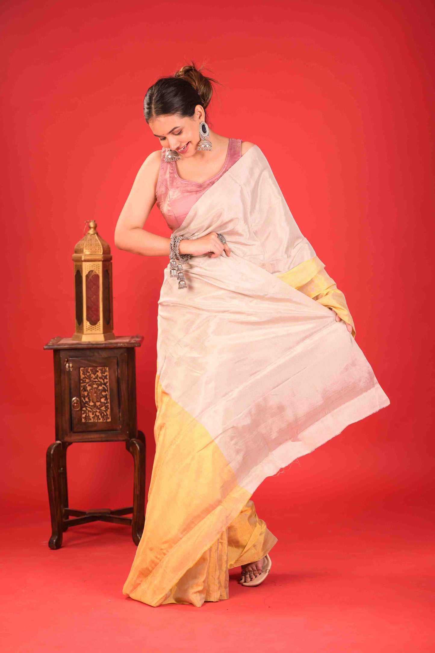 The Amrapali Dual-Tone Chanderi Zari Saree