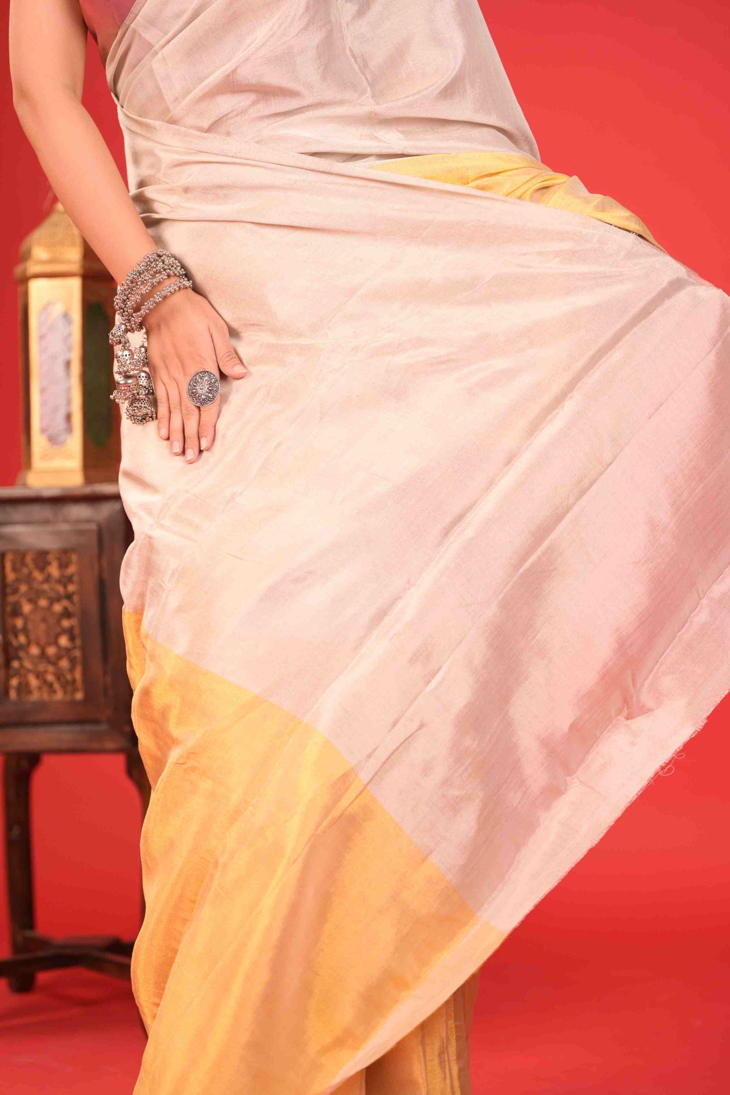 The Amrapali Dual-Tone Chanderi Zari Saree