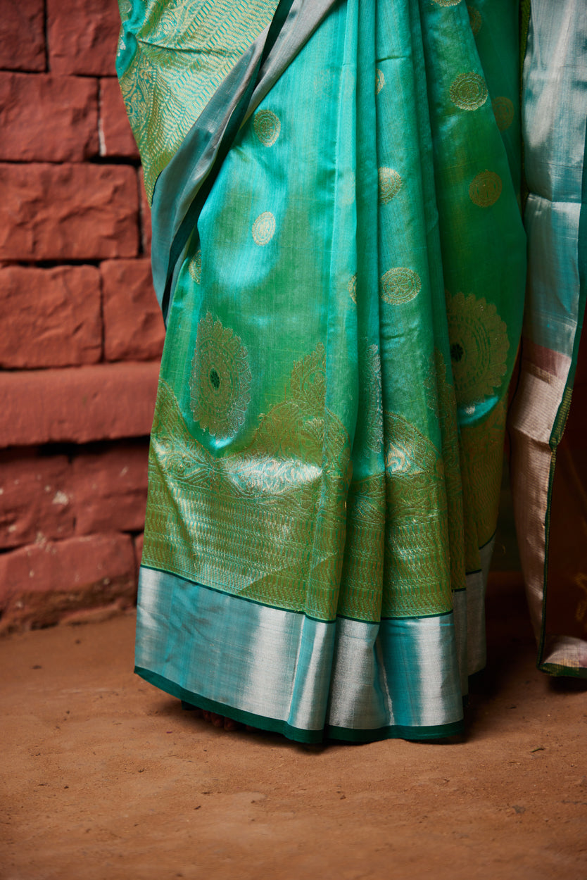 Mehraab Kinar Temple Border Pure Silk Chanderi Saree