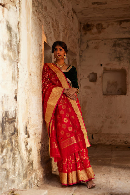 Rakt Pushp Pure Silk Chanderi Saree